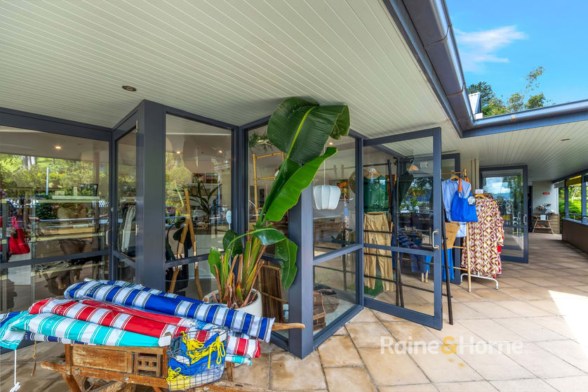 Click to view all images 1 & 2/1 Killcare Road Killcare NSW 2257 - Image 2
