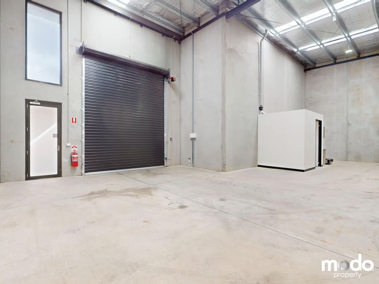 Click to view all images 10/6 Richards Court Keilor Park VIC 3042 - Image 2