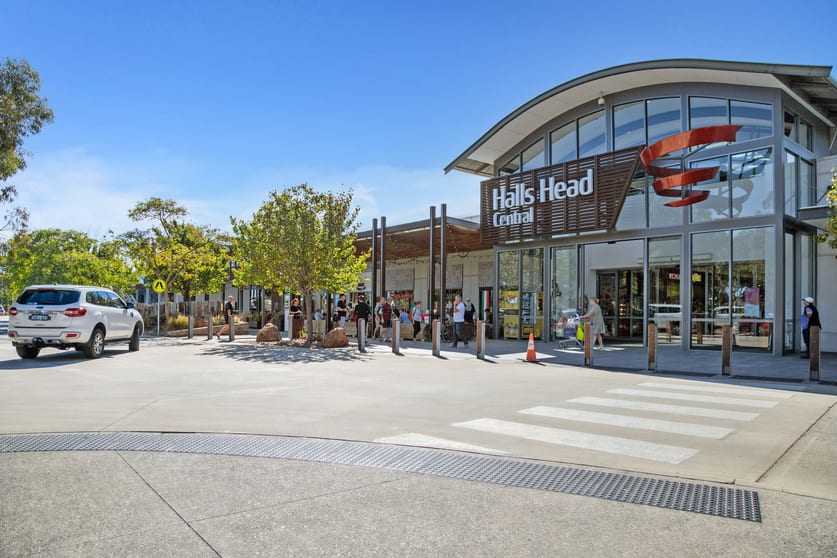 Click to view all images 14 Guava Way Halls Head WA 6210 - Image 1