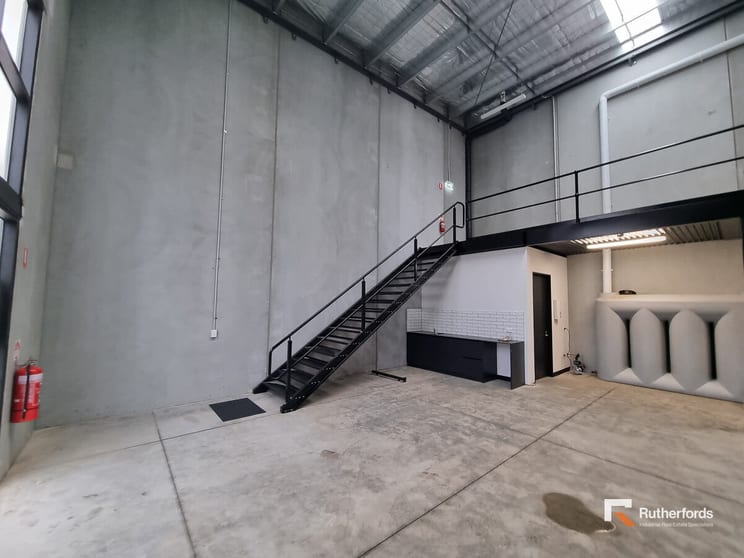 Click to view all images 27/52 Bakers Road Coburg North VIC 3058 - Image 2