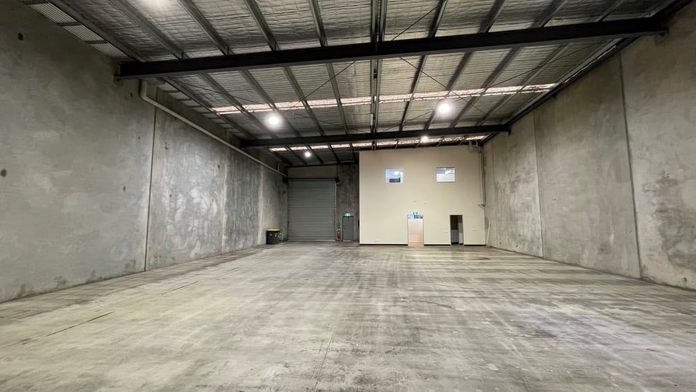 Click to view all images Unit 5/137-145 Rooks Road Nunawading VIC 3131 - Image 2