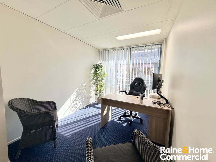 Click to view all images Suite 15/458-470 High Street Penrith NSW 2750 - Image 3