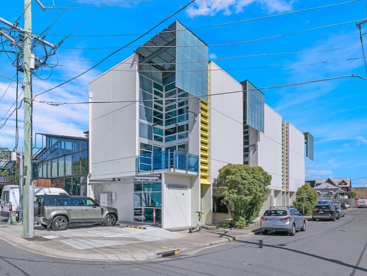 Click to view all images 29 Collingwood Street Albion QLD 4010 - Image 2