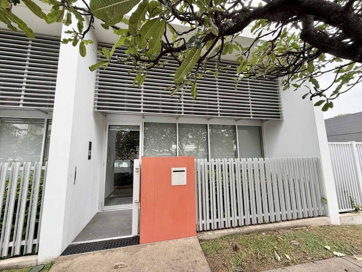 Suite 1/5-7 Barlow Street South Townsville QLD 4810 - Image 2