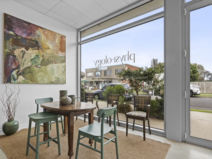 Click to view all images 3/21 Hodgson Street Ocean Grove VIC 3226 - Image 3