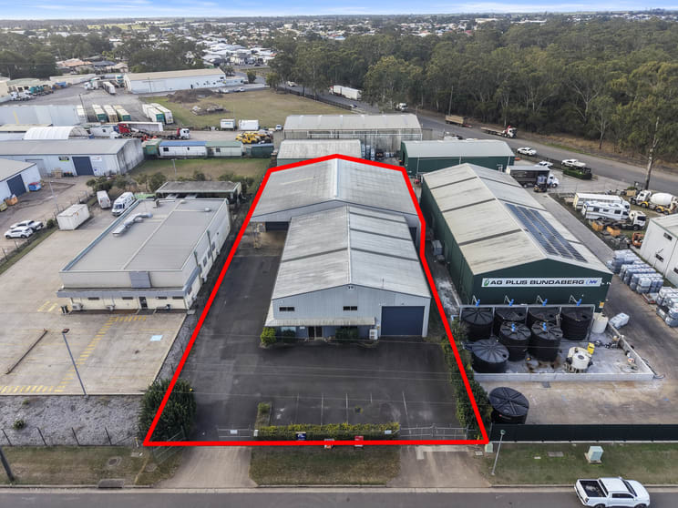 Click to view all images 39 Steptoe Street Bundaberg East QLD 4670 - Image 1