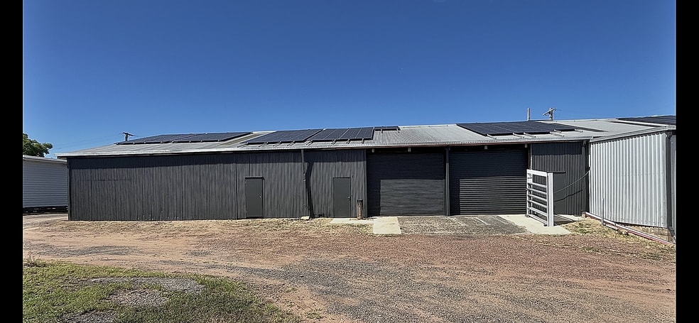 Click to view all images 285-291 Pratten Street Warwick QLD 4370 - Image 2