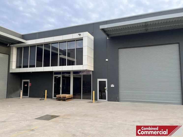 Click to view all images 2/22 Saggart Field Road Minto NSW 2566 - Image 1