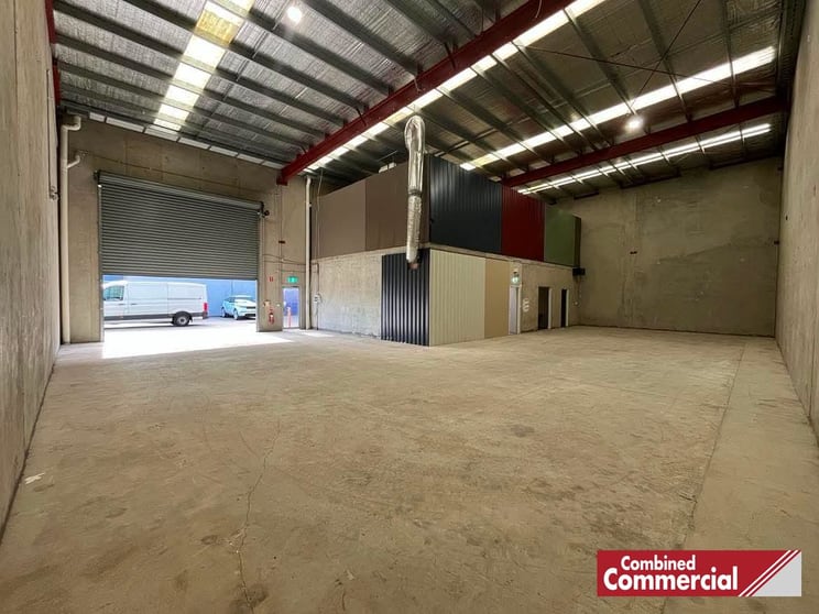 Click to view all images 2/22 Saggart Field Road Minto NSW 2566 - Image 2
