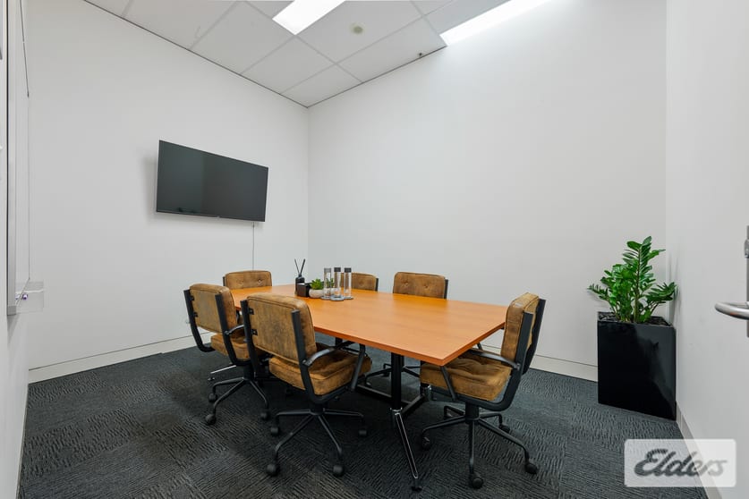 Click to view all images 76 Commercial Road Newstead QLD 4006 - Image 3