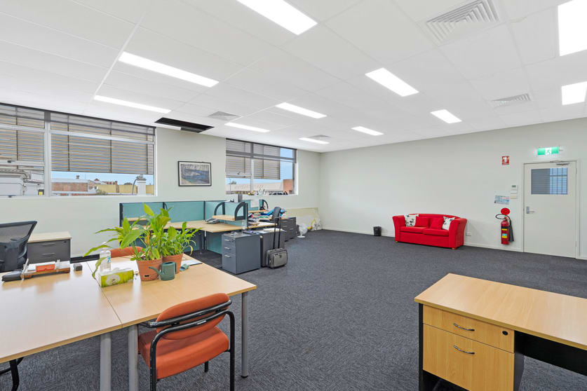 1/439 High Street Maitland NSW 2320 - Image 2