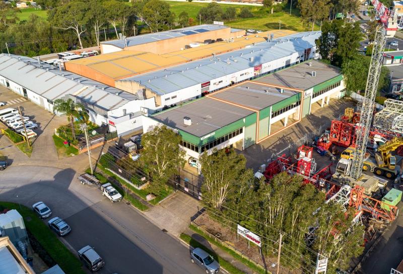 Click to view all images Unit 2/8 Regent Crescent Moorebank NSW 2170 - Image 3