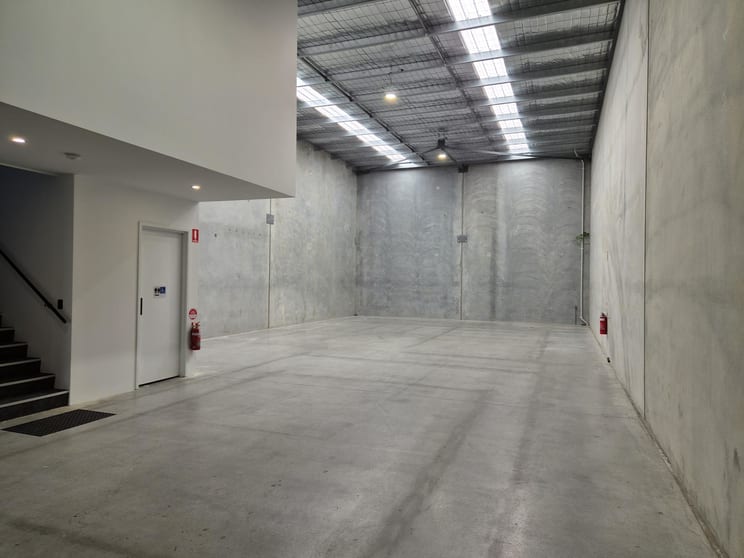 Click to view all images 2/9 Macadam Place Balcatta WA 6021 - Image 2