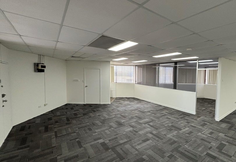 Click to view all images Seven Hills NSW 2147 - Image 1