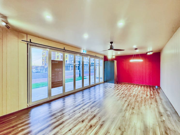 Click to view all images 157-159 Great Western Highway Mays Hill NSW 2145 - Image 2