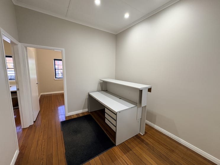Click to view all images 16, 17 & 18/133 Prince Street Grafton NSW 2460 - Image 3