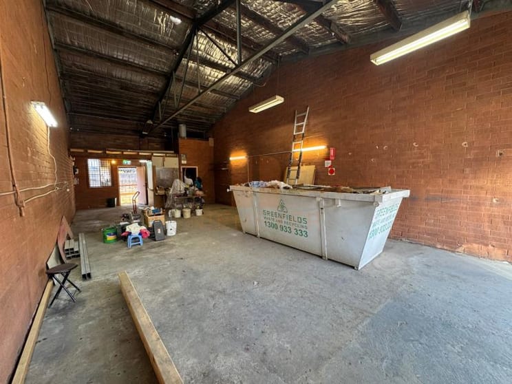 Click to view all images Unit 5/254 Milperra Road Milperra NSW 2214 - Image 3