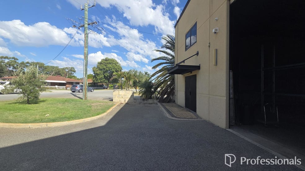 1/2 Fonts Place Embleton WA 6062 - Image 3