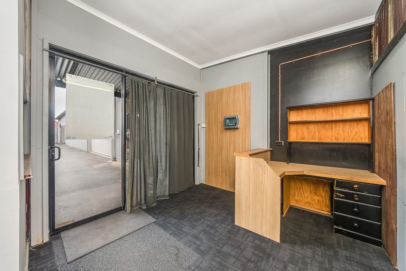 Click to view all images 4/7 Secker Road Mount Barker SA 5251 - Image 3