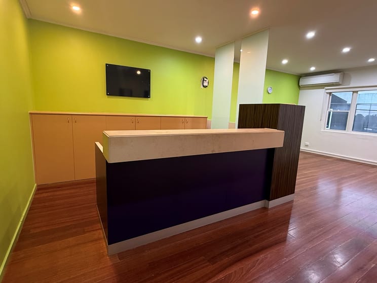 Click to view all images Level 1 / 676 Centre Road Bentleigh East VIC 3165 - Image 2