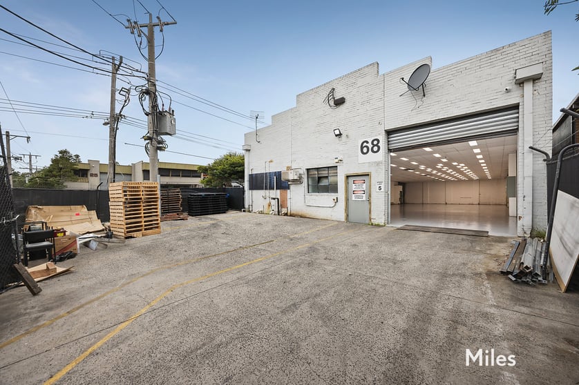 Click to view all images 68 Kylta Road Heidelberg West VIC 3081 - Image 1