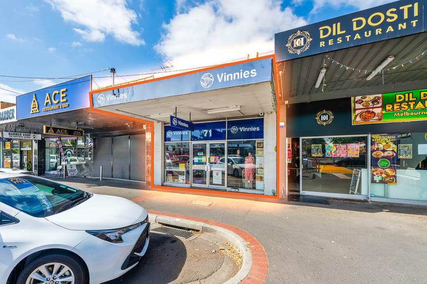 Click to view all images 71 Main Road West St Albans VIC 3021 - Image 1