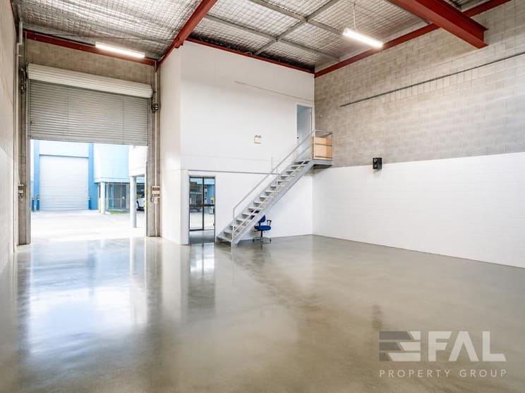 Unit 4/18 Spine Street Sumner QLD 4074 - Image 2
