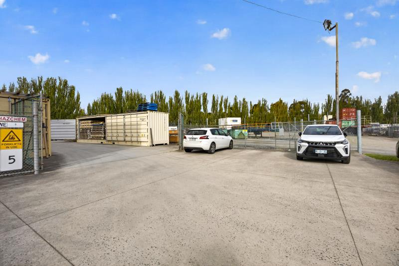 Click to view all images Warehouse/2-4 Derby Street Invermay TAS 7248 - Image 2