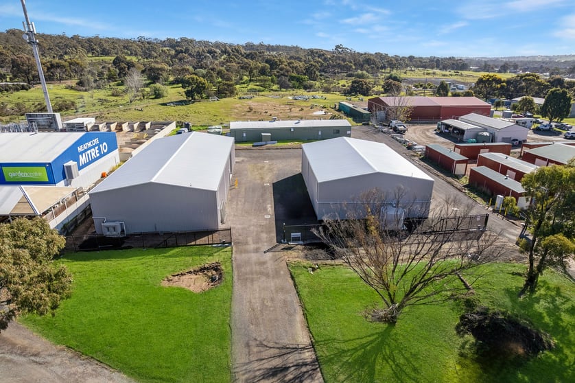 Click to view all images 32 Herriot Street Heathcote VIC 3523 - Image 1