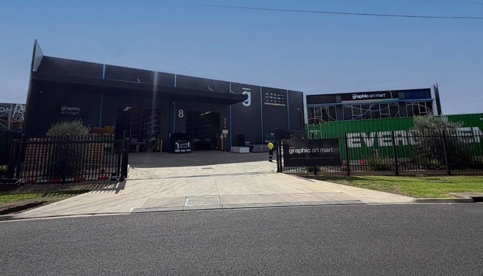 Click to view all images 8 Saligna Drive Tullamarine VIC 3043 - Image 2