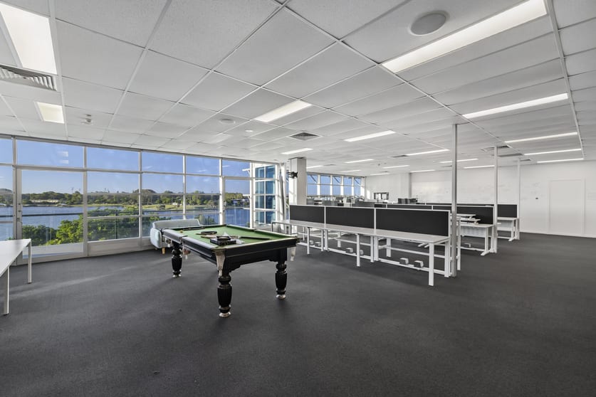 Click to view all images 8/10 Lake Kawana Boulevard Bokarina QLD 4575 - Image 1