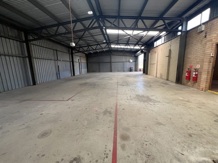 Click to view all images 1/9 Waddikee Road Lonsdale SA 5160 - Image 2
