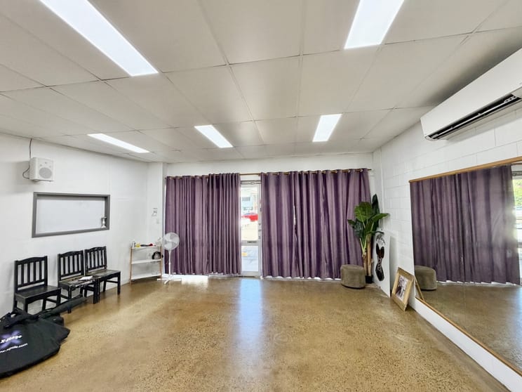 7/1-13 Hammett Street Currajong QLD 4812 - Image 2