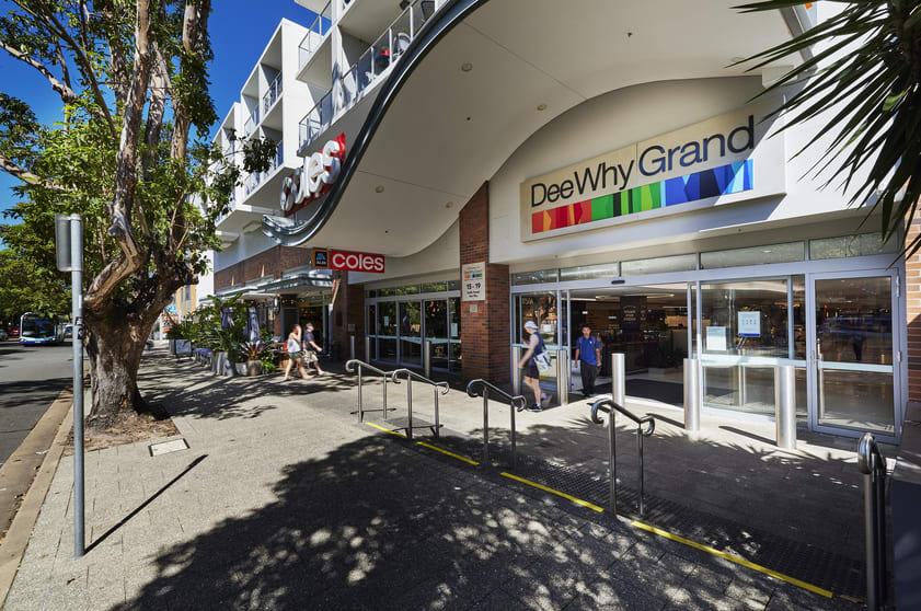 Click to view all images Pacific Parade Dee Why NSW 2099 - Image 2