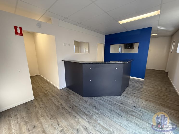 4/130 Churchill Street Childers QLD 4660 - Image 3