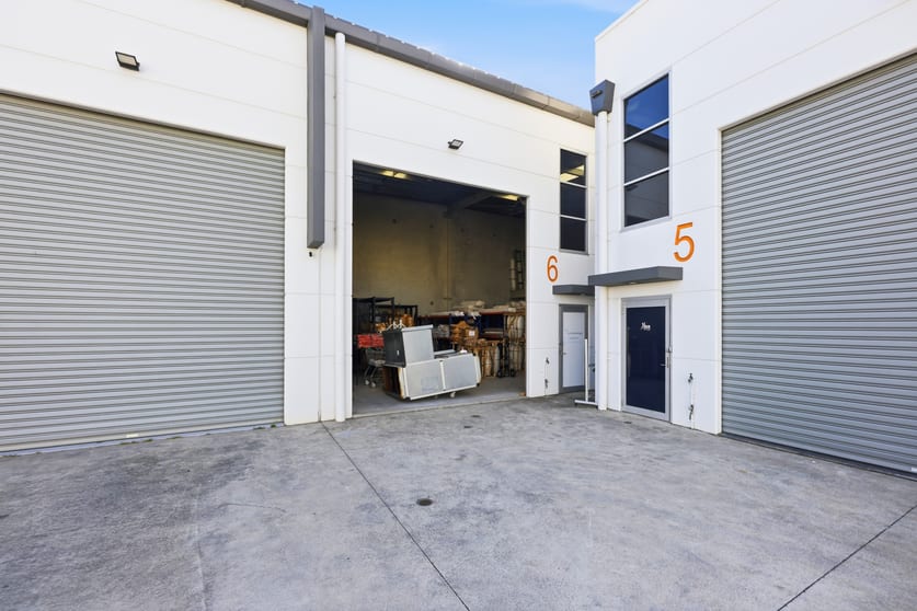 6/9 Greg Chappell Drive Burleigh Heads QLD 4220 - Image 1