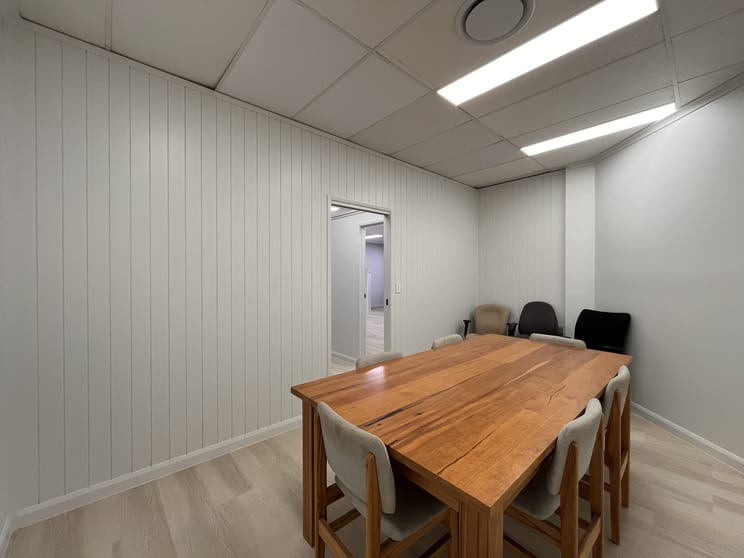 Click to view all images 8b/86 Burnett Street Buderim QLD 4556 - Image 3