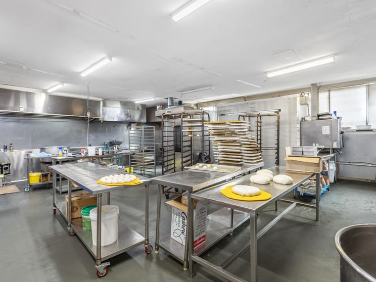 Click to view all images 3/28 Lee Holm Road St Marys NSW 2760 - Image 2