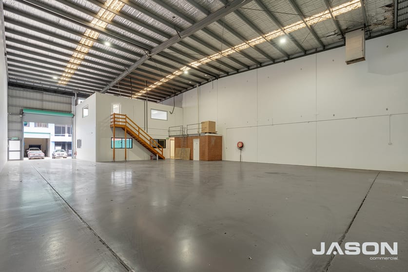 Click to view all images 1/13 Lindaway Place Tullamarine VIC 3043 - Image 2