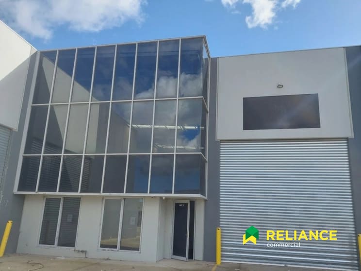 2/19 Mogul Court Deer Park VIC 3023 - Image 2