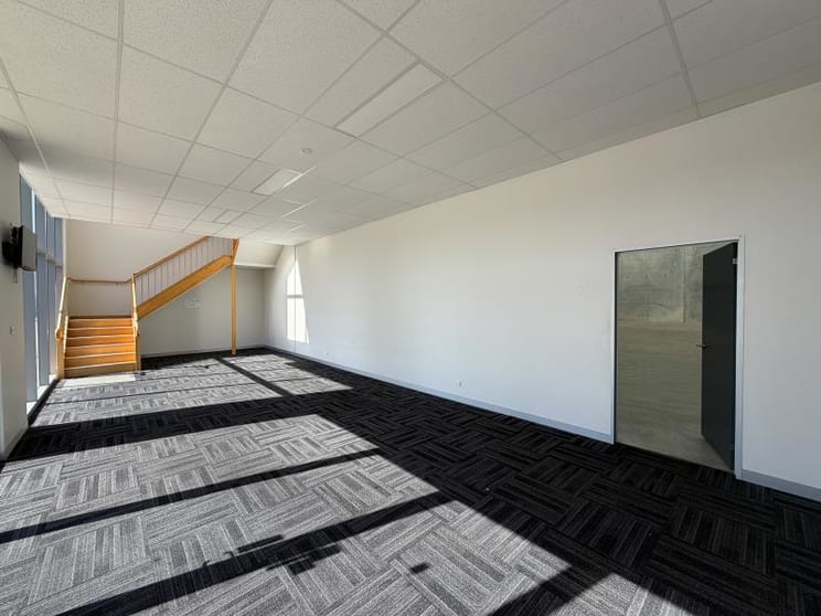 Click to view all images 17-21 Barretta Road Ravenhall VIC 3023 - Image 3
