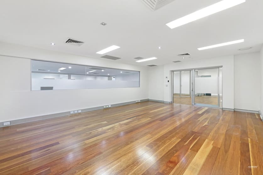 Click to view all images 54 Siganto Drive Helensvale QLD 4212 - Image 2