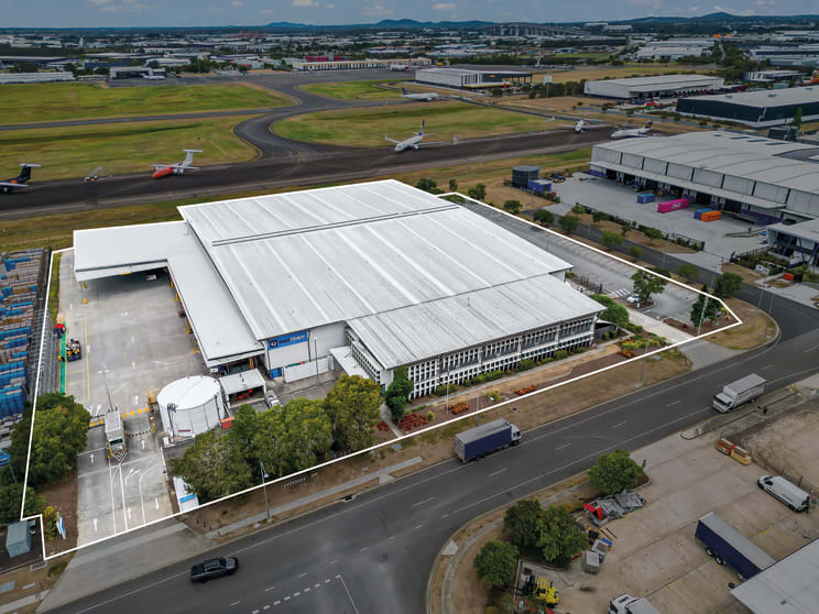 Click to view all images 11 Westringia Road Brisbane Airport QLD 4008 - Image 1