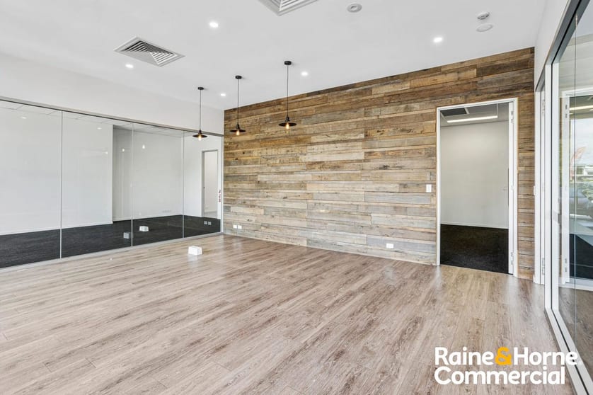 Click to view all images 1642 Anzac Avenue North Lakes QLD 4509 - Image 3