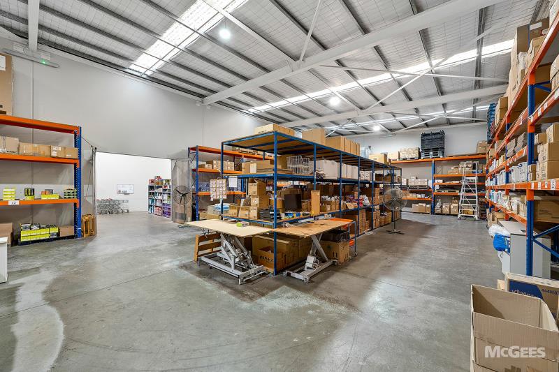 Click to view all images 31 Dunorlan Road Edwardstown SA 5039 - Image 2