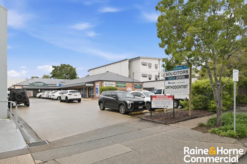 Click to view all images 4/17 Blackwood Street Mitchelton QLD 4053 - Image 2