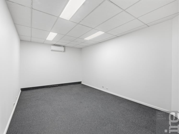 Click to view all images Suite 3/1/21-23 Reid Street Wangaratta VIC 3677 - Image 1