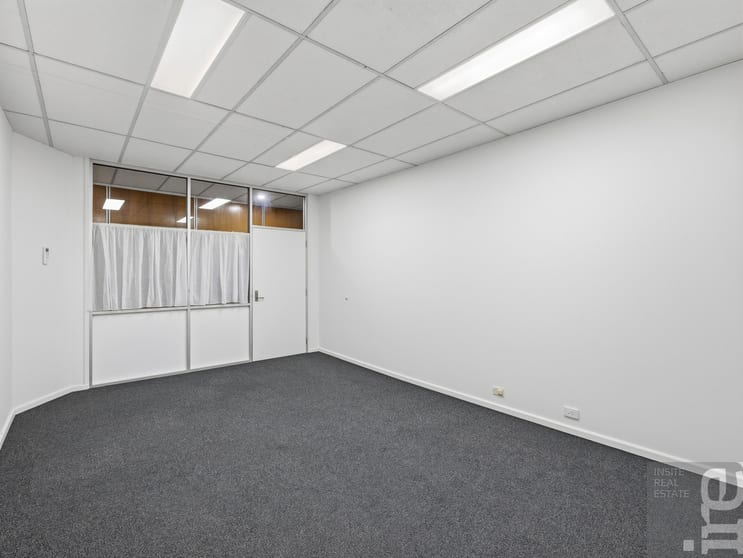 Click to view all images Suite 3/1/21-23 Reid Street Wangaratta VIC 3677 - Image 2