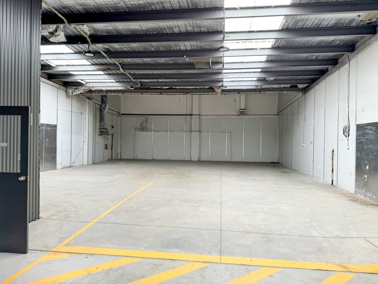 Click to view all images 4/314-316 Hammond Road Dandenong South VIC 3175 - Image 4
