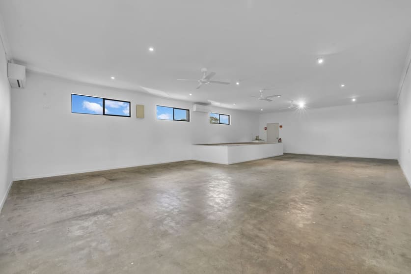 Click to view all images 5/50 Landsborough Parade Golden Beach QLD 4551 - Image 2